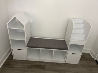 Kids bookshelf bench