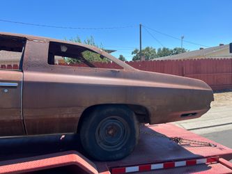 74,75,76 Impala / Caprice 2 Door Glass House Driver Side Quarter  Panel