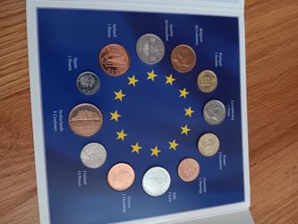 Vintage Coins. Coin set