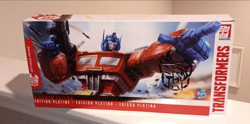 Transformers Platinum Edition OPTIMUS PRIME Year Of The Rooster