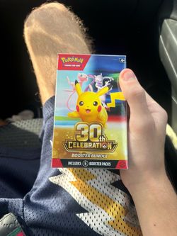 Pokemon 30th anniversary booster bundle