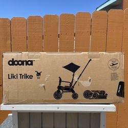 Doona Liki Trike S5 - Premium Foldable Toddler Tricycle Nitro Black