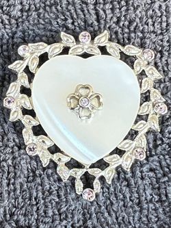 Vintage Mother Of Pearl Heart With Light Pink Stones