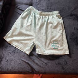 EE shorts