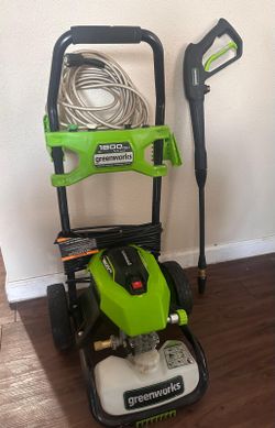 Greenworks hidrolimpiadora electrica 1800 PSI.