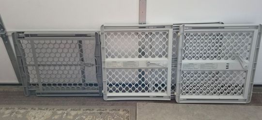 ๐ฅ Set of 3 Adjustable Baby Pet Safety Gates Expandable Pressure Mount Doorway Barriers Indoor Child Dog ๐
โจ Overall pre-owned condition.
Original