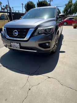 2017 Nissan Pathfinder