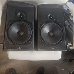 Boston Bookshelf Speakers