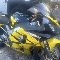 Honda CBR 929 suite motorcycle original plastic getting rare