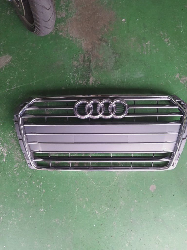 Audi A4 Chrome Front Grille $300 Obo