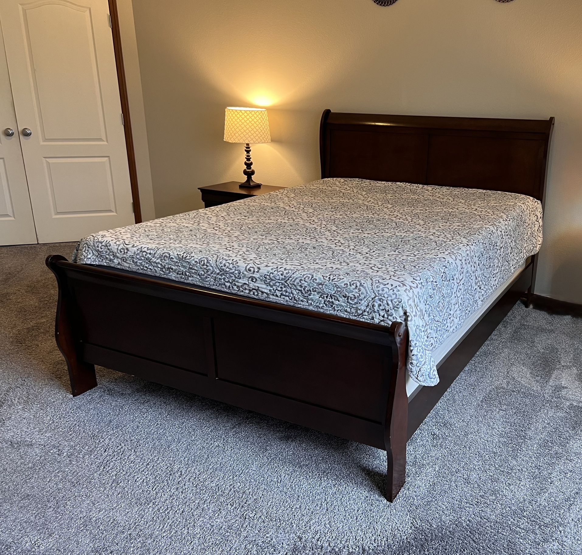 Queen Bed Frame 