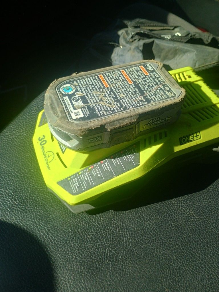 Sawzall Roybi Battery Kit100$$