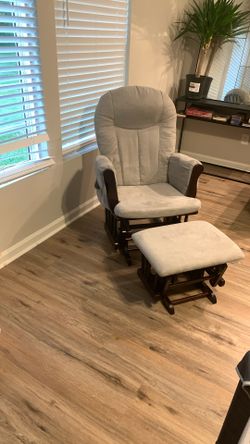 Rocking Chair & Leg Rest