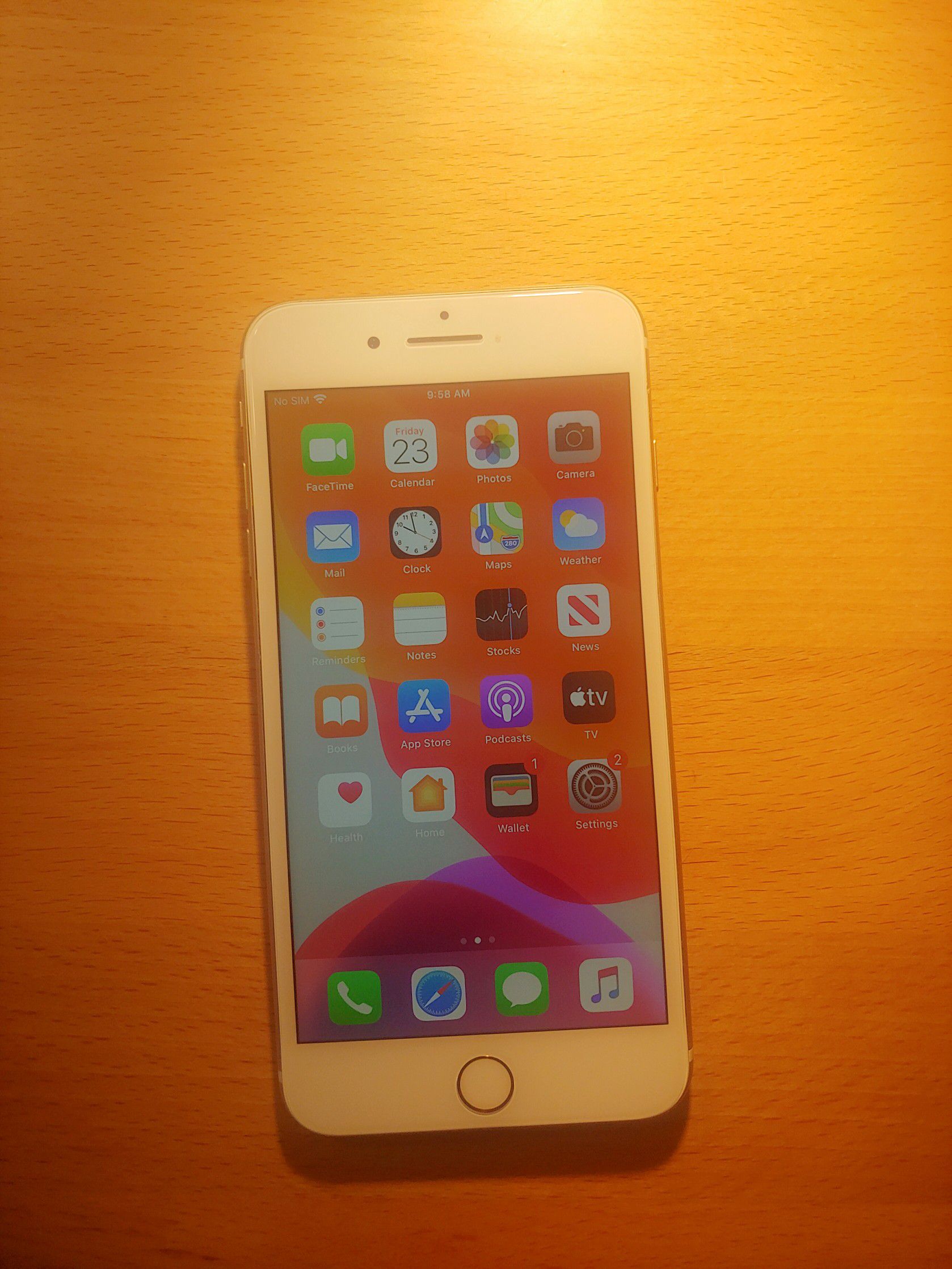 Iphone 7 plus ROSE GOLD (UNLOCKED)