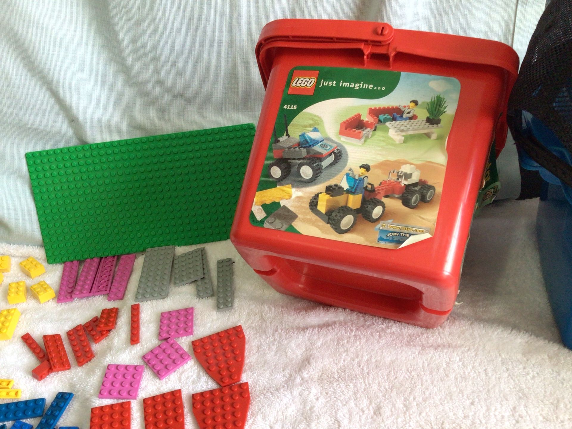 Lego Set Over 500 Pieces Wheels, Windows Plenty Of Parts To Build