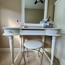 White vanity with stool and Hollywood style mirror for sale