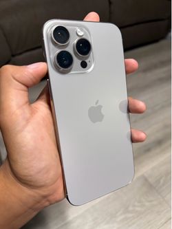 📱iPhone 16 Pro Max AT&T/cricket
