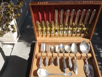 1920's Marathon Silverware In Original Case.