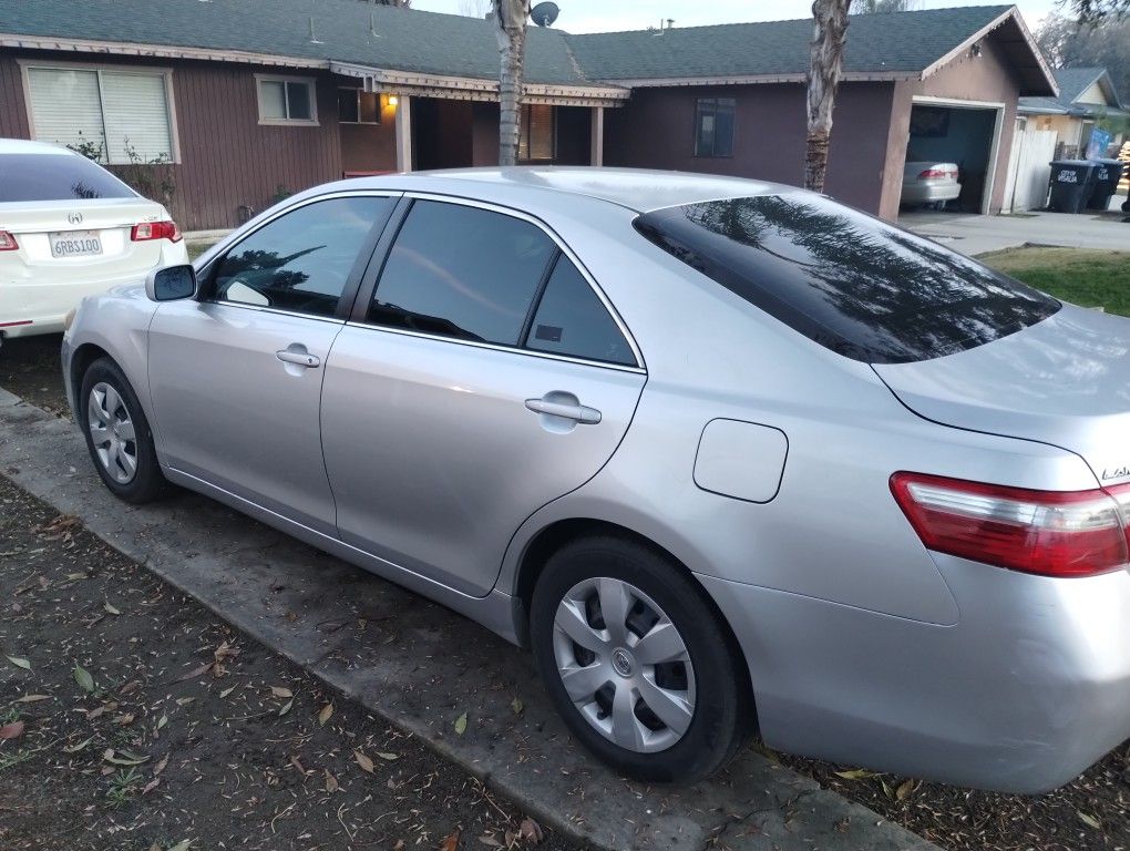 2009 Toyota Camry for Sale in Visalia, CA - OfferUp