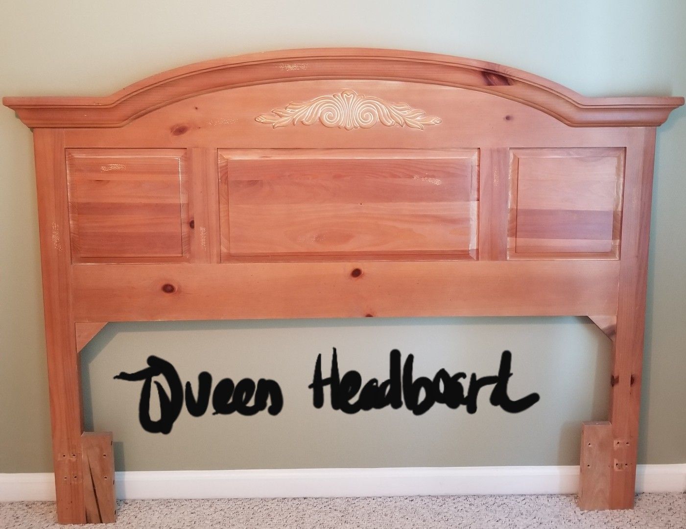 Beautiful Broyhill Fontana Queen bedroom 4 piece set Headboard , 2