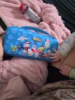 Hello kitty switch case