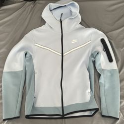 Nike Tech Hoodie (Celestine Blue Colorway) 