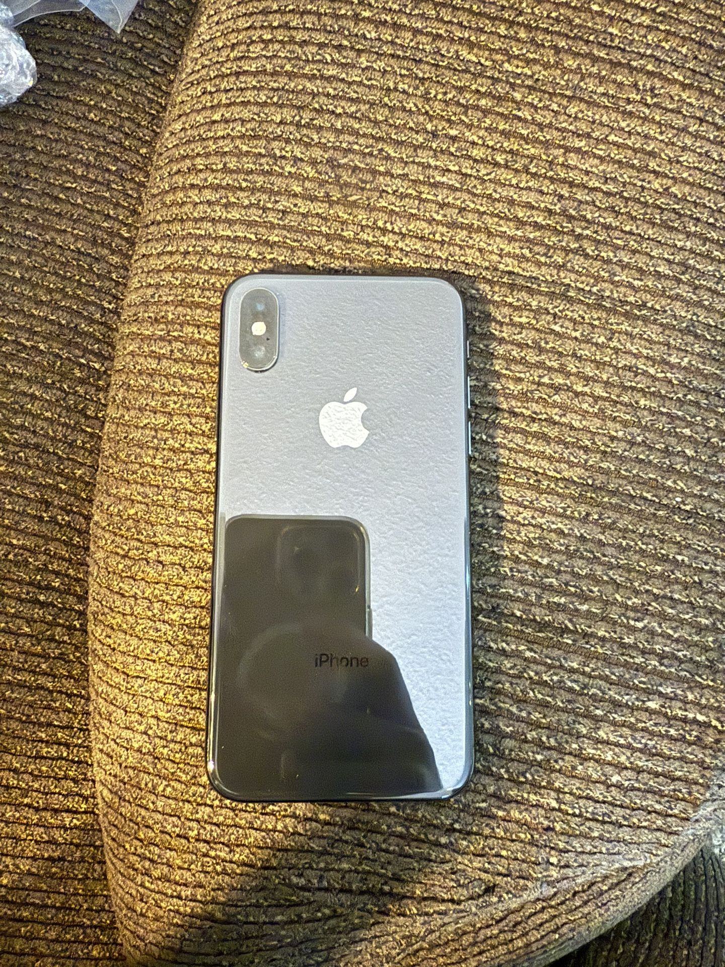 iPhone X