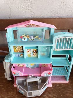 Veterinarian Play Dollhouse