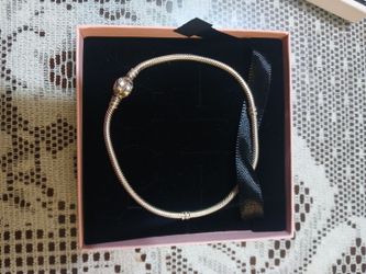 NUEVO! Brazalete Pandora Moments Original con Caja (Plata y Oro)