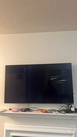 Samsung 55’ smart tv UHD  (2025)
