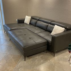 Sofia vergada Couch And Ottoman 