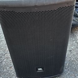 JBL EON 700 Series powered PA speaker