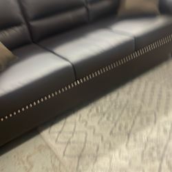 New Espresso Leather Couch / Free Delivery 