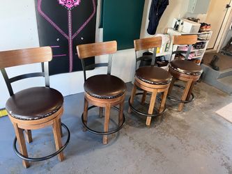 Free barstools