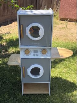 kids laundry set
