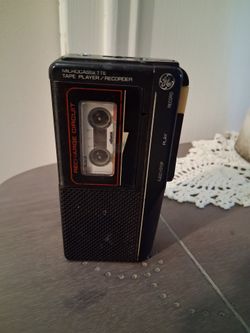 Vintage GE 3-5326A Micro Cassette Recorder Black battery Operated,  with cassette tape...asking $15.00