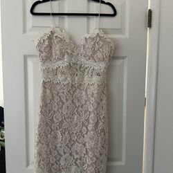 White Beige Lace Dress Size Large