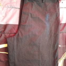 Merona 33x30 Black Khaki Pants