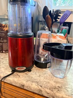 Fusion Xcelerator personal blender / smoothie blender