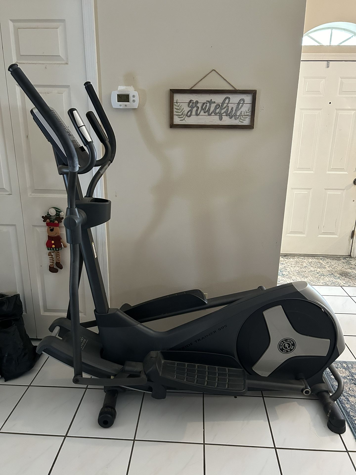 Elliptical – Gold’s Gym Stride Trainer 595