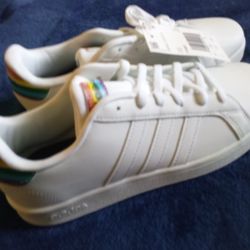 Girl's Size 4 Adidas 