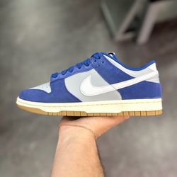 Nike Dunk Low SE “Deep Royal Blue Gum” Sizes 8 - 13 IN HAND BRAND NEW