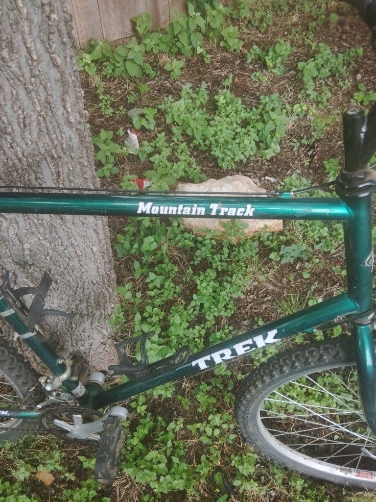 26 Inch Green Mountain Track Trek Bike