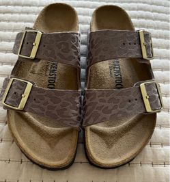 NWOT Birkenstock Arizona Birko-Flor Women's Sandals Leo Gray/Taupe Size 7.5
