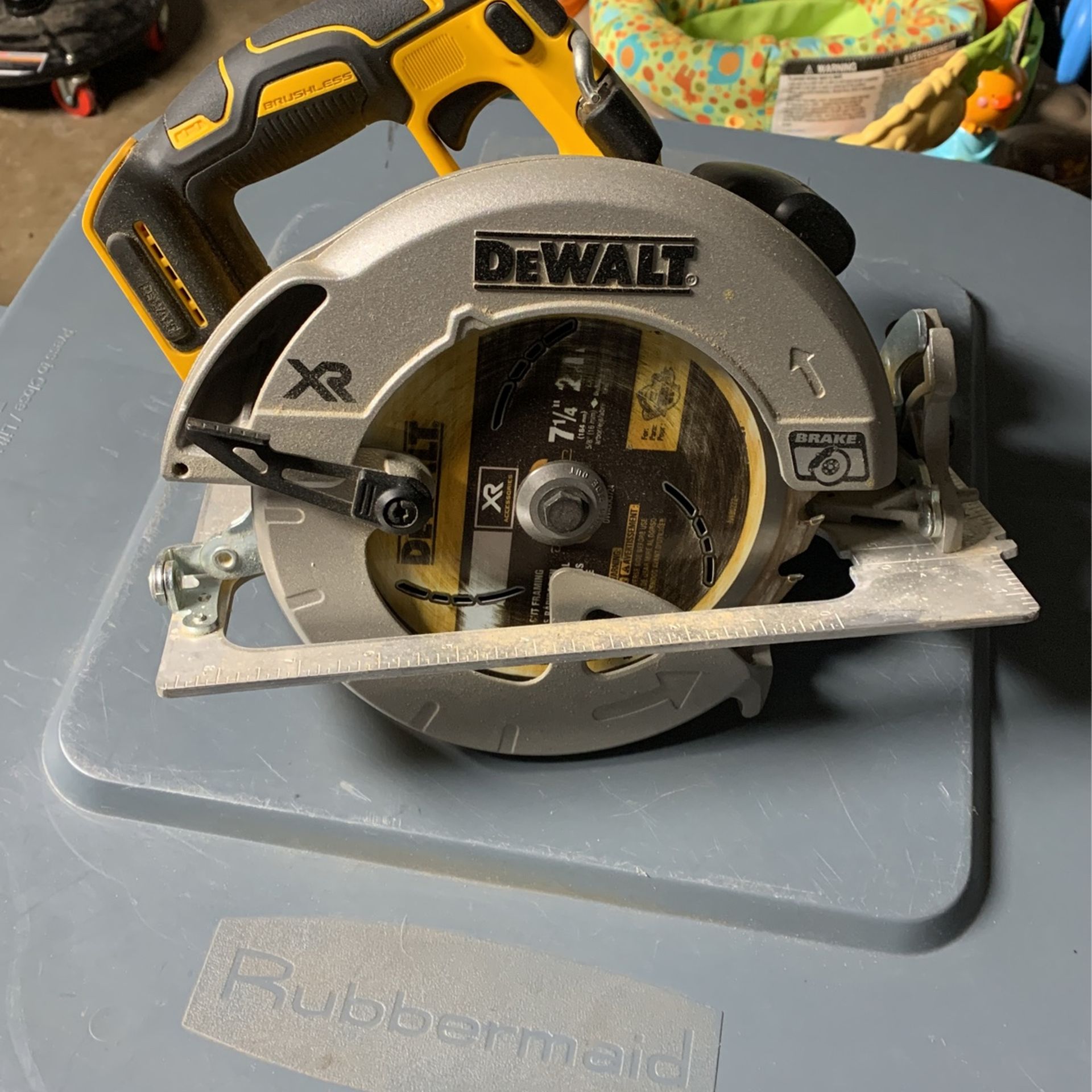 Dewalt Saw