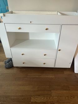 Baby bed changer