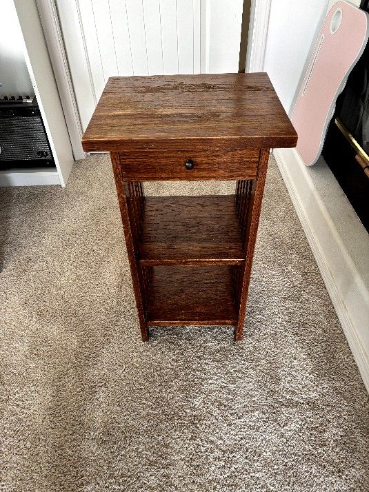 Mission Style Tall End Table w/ Drawer