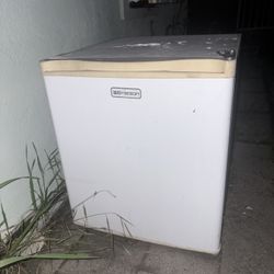 Small Refrigerator 
