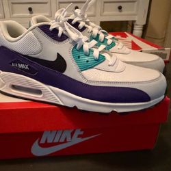 Nike men shoes Size 12