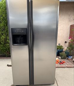 Frigidaire Refrigerator